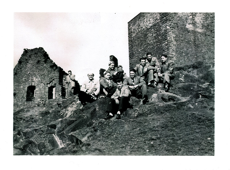 Datei:Motorradclub Blaubach auf Burg Lichtenberg.jpg