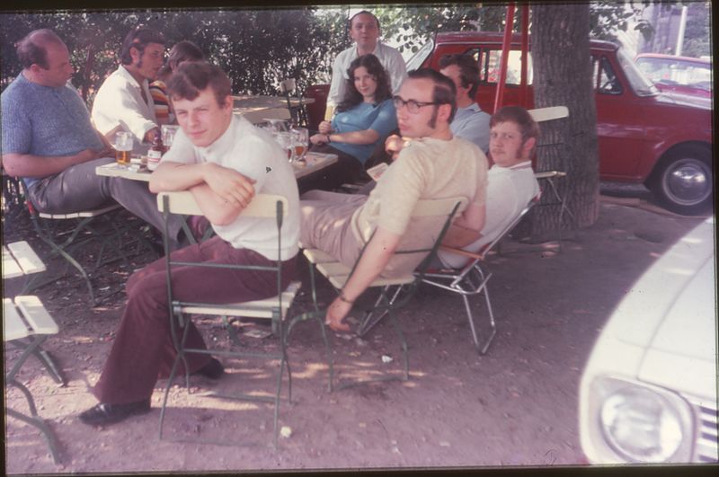 Datei:14 Zum Dicken Daumen Hof.jpg