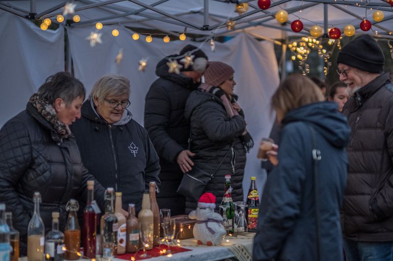 Datei:2022-weihnachtsmarkt395.jpg