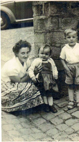 Datei:Elvira Edith Klaus Staudt.jpg