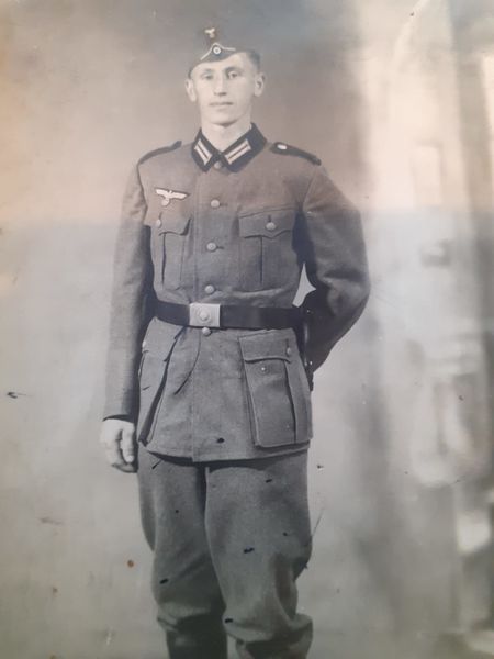 Datei:Ernst Weingarth Soldat.jpg