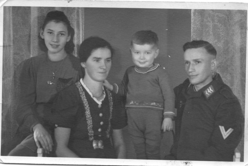 Datei:Familie Drumm.jpg