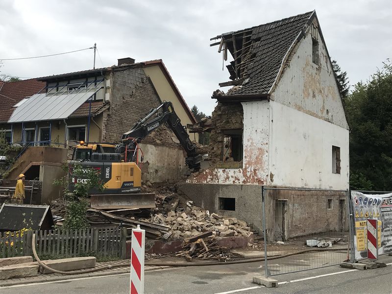 Datei:Kuseler Str 8 Abbruch.jpg