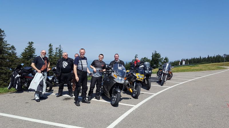 Datei:Motorradfreunde Rast.jpg