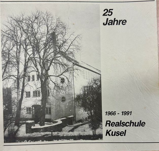 Datei:Realschule 25 Jahre.jpg